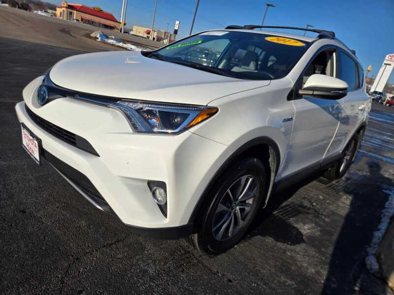 2017 Toyota RAV4 Hybrid XLE
