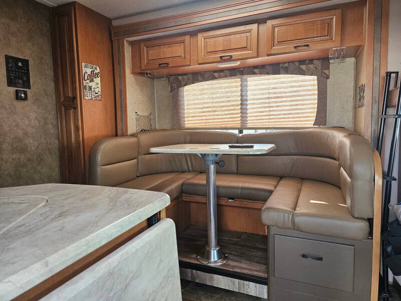 2015 Ford E-Series E-450 SD