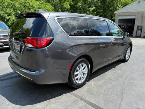 2020 Chrysler Pacifica Touring
