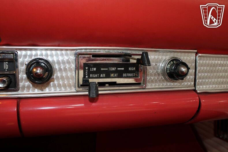 1956 Ford Thunderbird