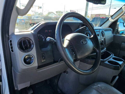 2014 Ford E-Series E-250