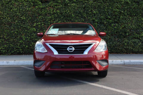 2019 Nissan Versa S Plus
