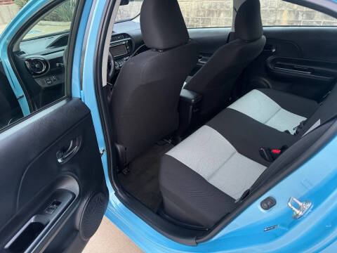 2015 Toyota Prius c Four