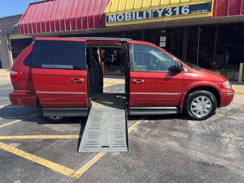 2005 Chrysler Town and Country Limited