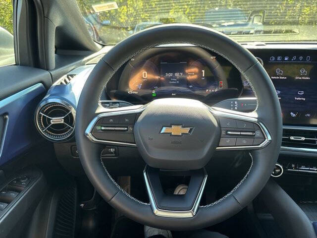 2026 Chevrolet Equinox EV LT 2