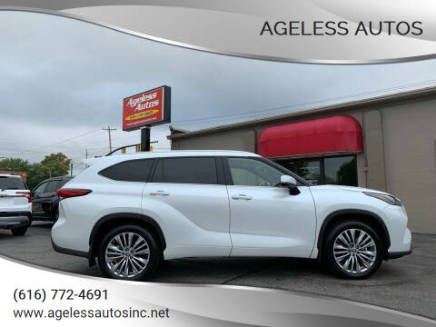2022 Toyota Highlander for sale at Ageless Autos in Zeeland MI