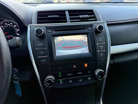 2016 Toyota Camry SE