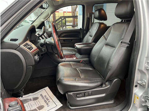 2013 Cadillac Escalade ESV Premium