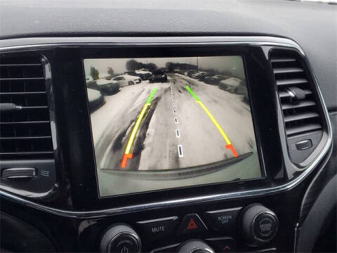 2020 Jeep Grand Cherokee Laredo E