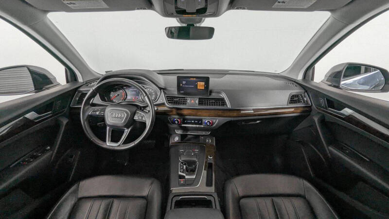2019 Audi Q5 quattro Premium 45 TFSI