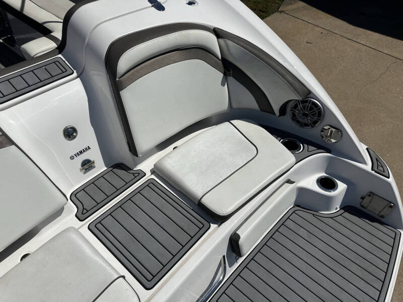 2016 Yamaha 242Limited