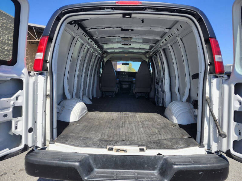 2021 Chevrolet Express 2500