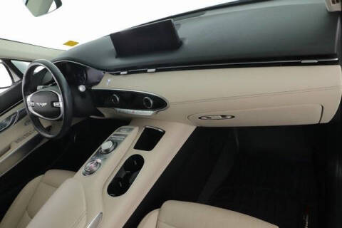 2022 Genesis GV70 2.5T Standard