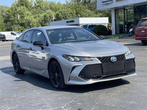 2022 Toyota Avalon Hybrid for sale at Vicksburg Chrysler Dodge Jeep Ram in Vicksburg MI