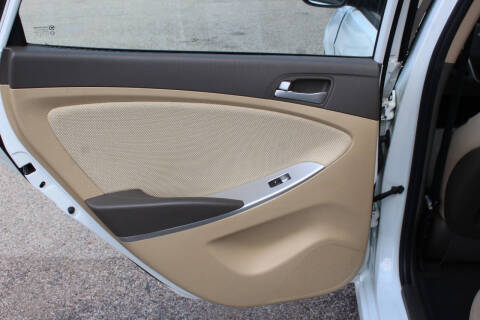 2013 Hyundai Accent GLS