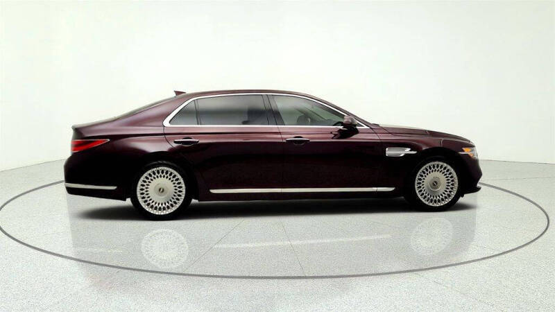 2020 Genesis G90
