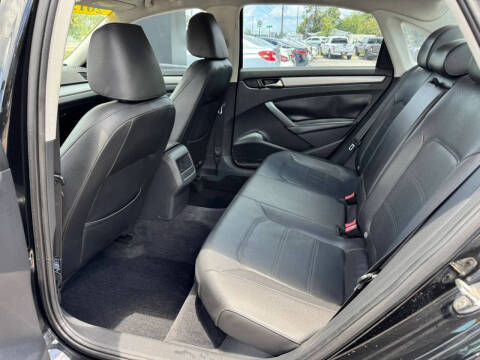 2015 Volkswagen Passat 1.8T Wolfsburg Edition