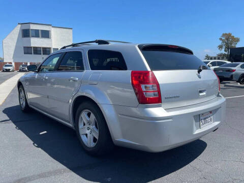 2005 Dodge Magnum SXT