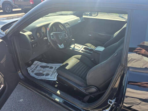 2012 Dodge Challenger SXT