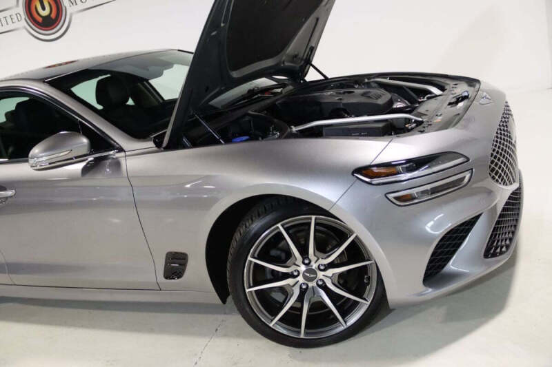 2023 Genesis G70