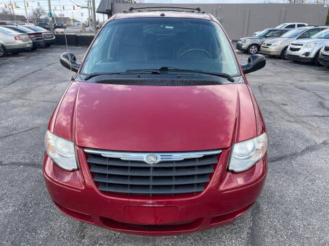 2006 Chrysler Town and Country for sale at speedy auto sales in Indianapolis IN