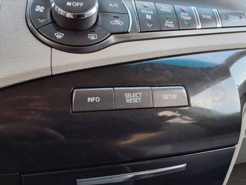 2014 Toyota Sienna LE 8-Passenger