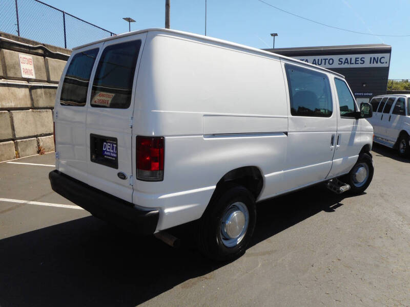 2004 Ford E-Series E-350 SD