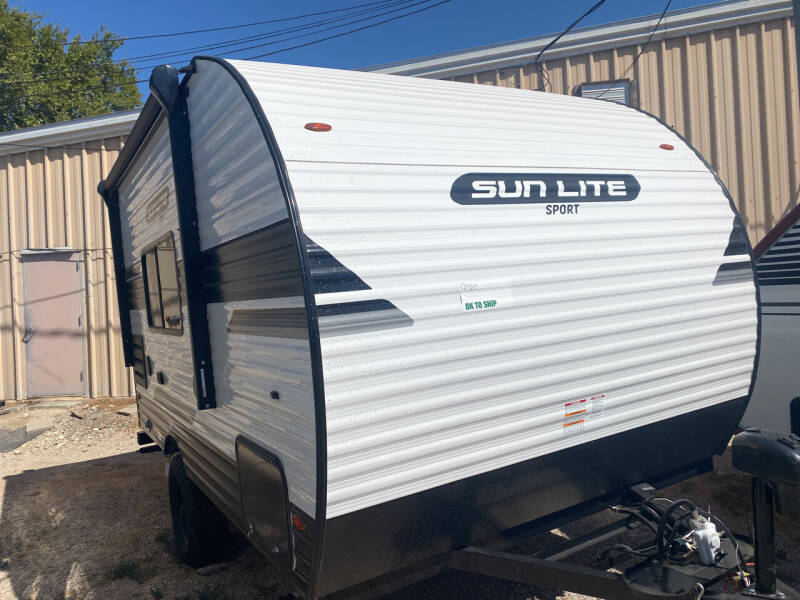 2024 SUNSET PARK & RV 16 BH for sale at ROGERS RV in Burnet TX