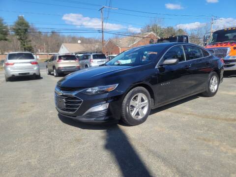 2019 Chevrolet Malibu for sale at Hometown Automotive Service & Sales in Holliston MA
