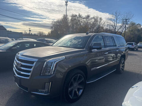 2016 Cadillac Escalade ESV Luxury Collection