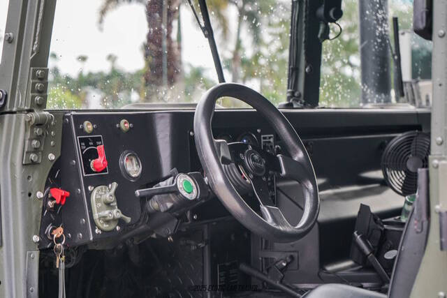 2001 AM General Hummer