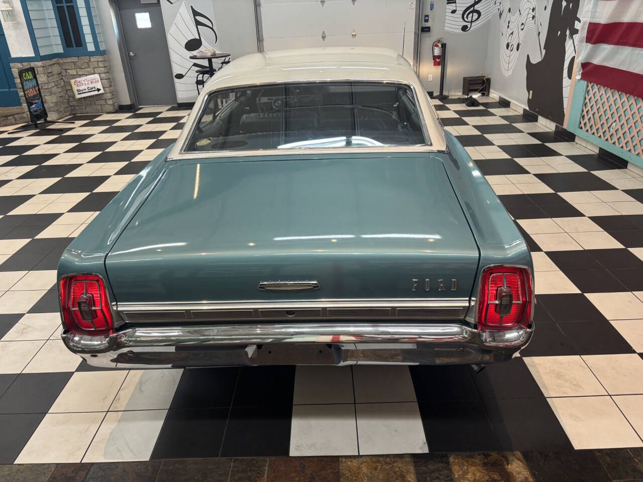 1967 Ford Galaxie 500 14