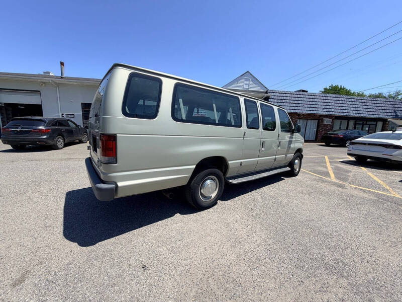 2006 Ford E-Series E-350 SD XL