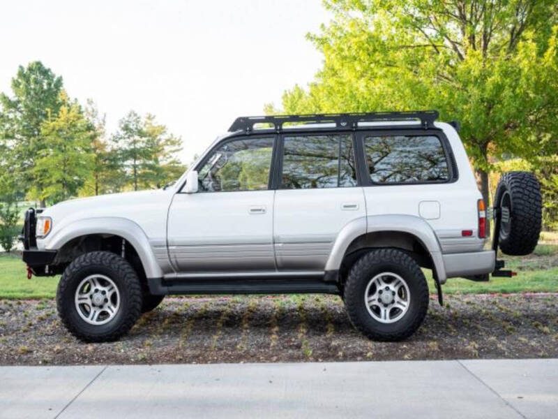 1997 Lexus LX 450's photo