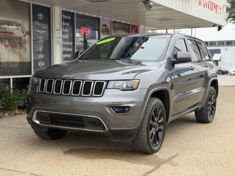 2019 Jeep Grand Cherokee Laredo