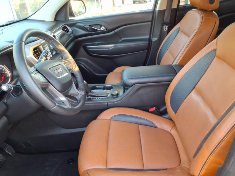2017 GMC Acadia SLT-1