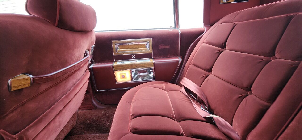 1984 Cadillac Fleetwood Brougham 122