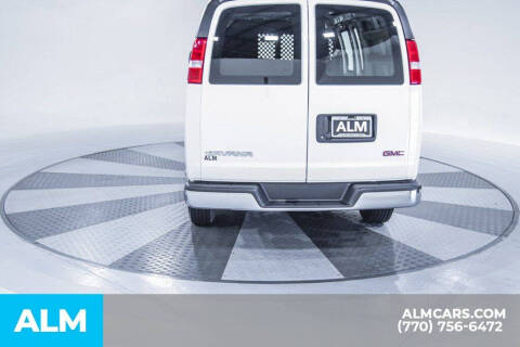 2022 GMC Savana 2500