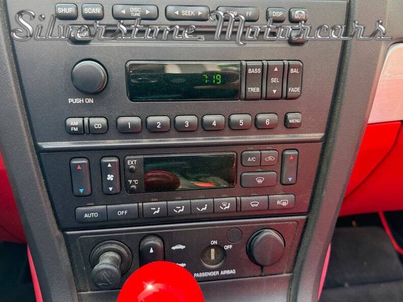 2002 Ford Thunderbird Deluxe
