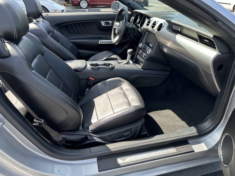 2022 Ford Mustang EcoBoost Premium