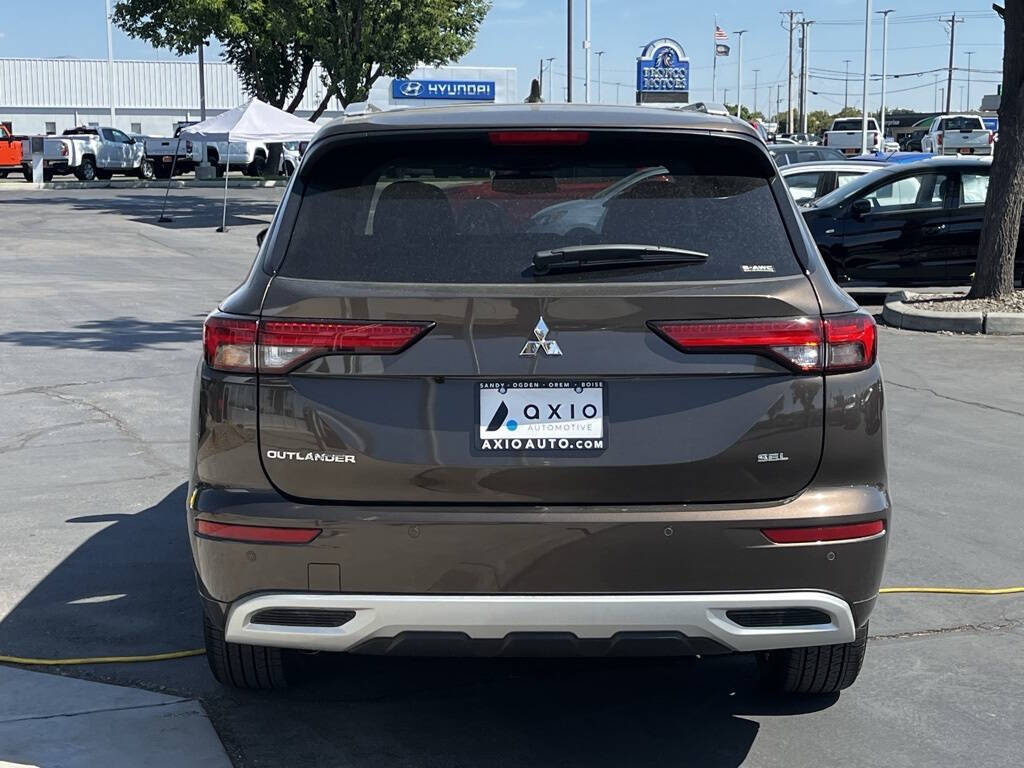 2024 Mitsubishi Outlander for sale at Axio Auto Boise in Boise, ID