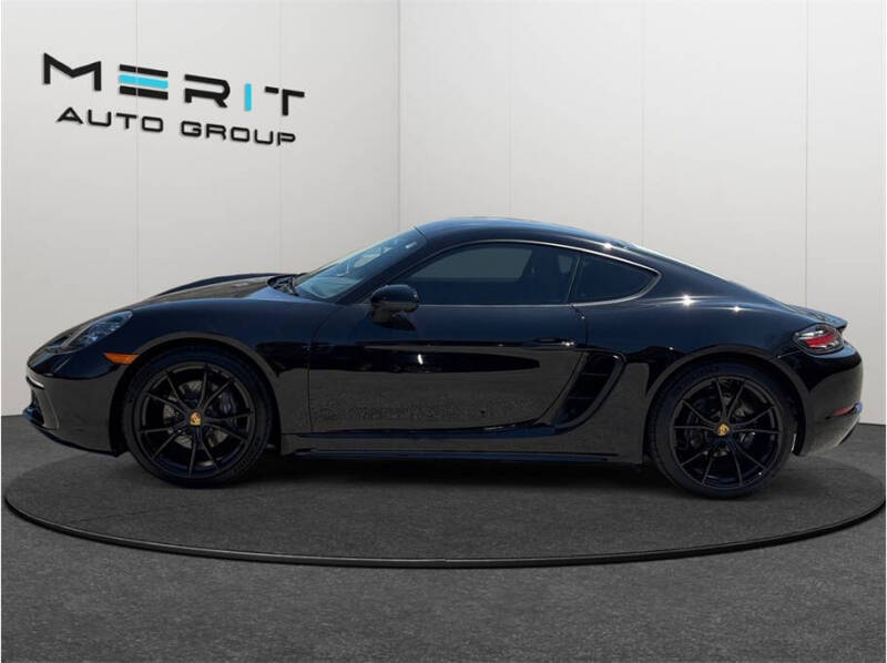 2021 Porsche 718 Cayman