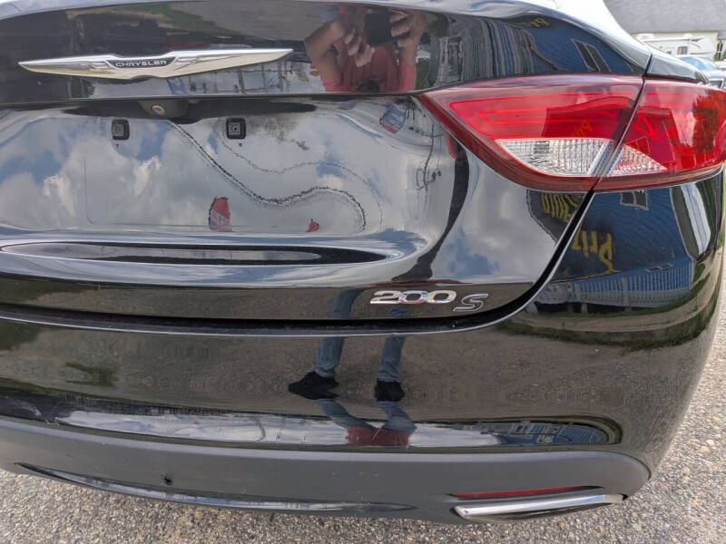 2016 Chrysler 200