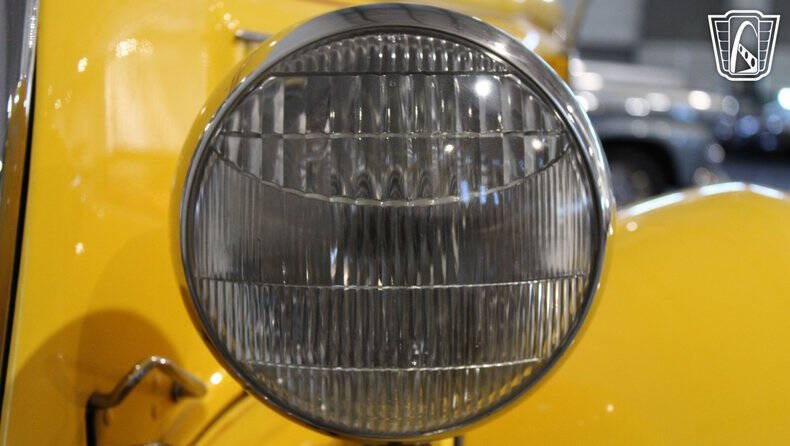 1935 Ford Deluxe