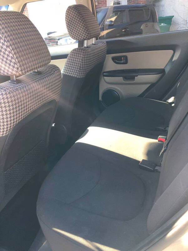2011 Kia Soul +