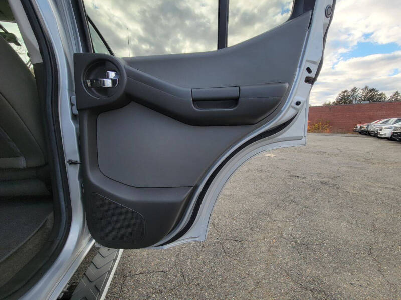 2011 Nissan Xterra S