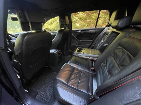 2013 Volkswagen GTI Wolfsburg Edition PZEV