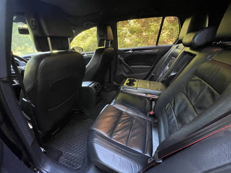 2013 Volkswagen GTI Wolfsburg Edition PZEV