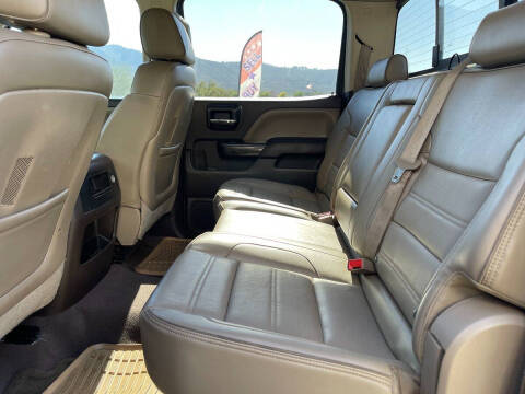 2015 GMC Sierra 2500HD Denali