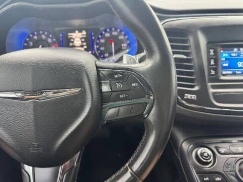 2015 Chrysler 200 S